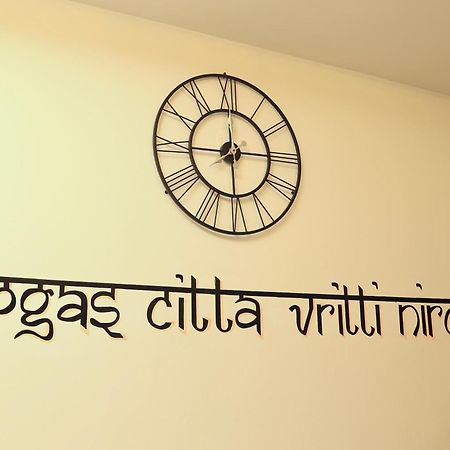 Hostel Amigosindia Neu-Delhi Exterior foto